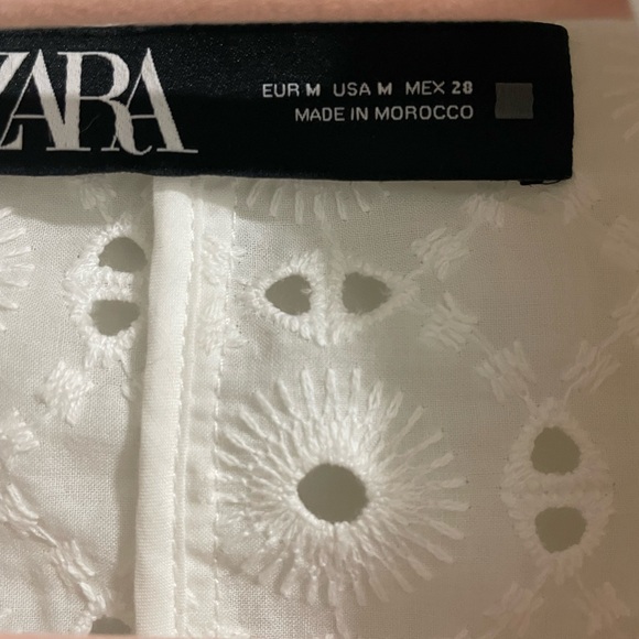 Zara Embroidered Eyelet Blazer Size Medium - Picture 8 of 10